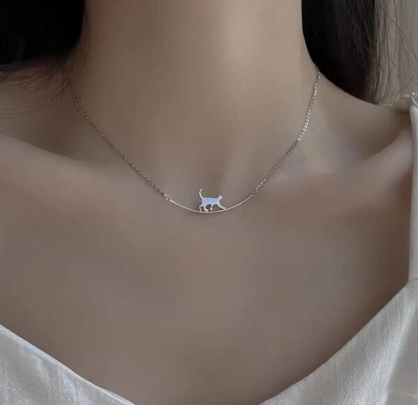 COLLAR CON DISEÑO DE GATO
