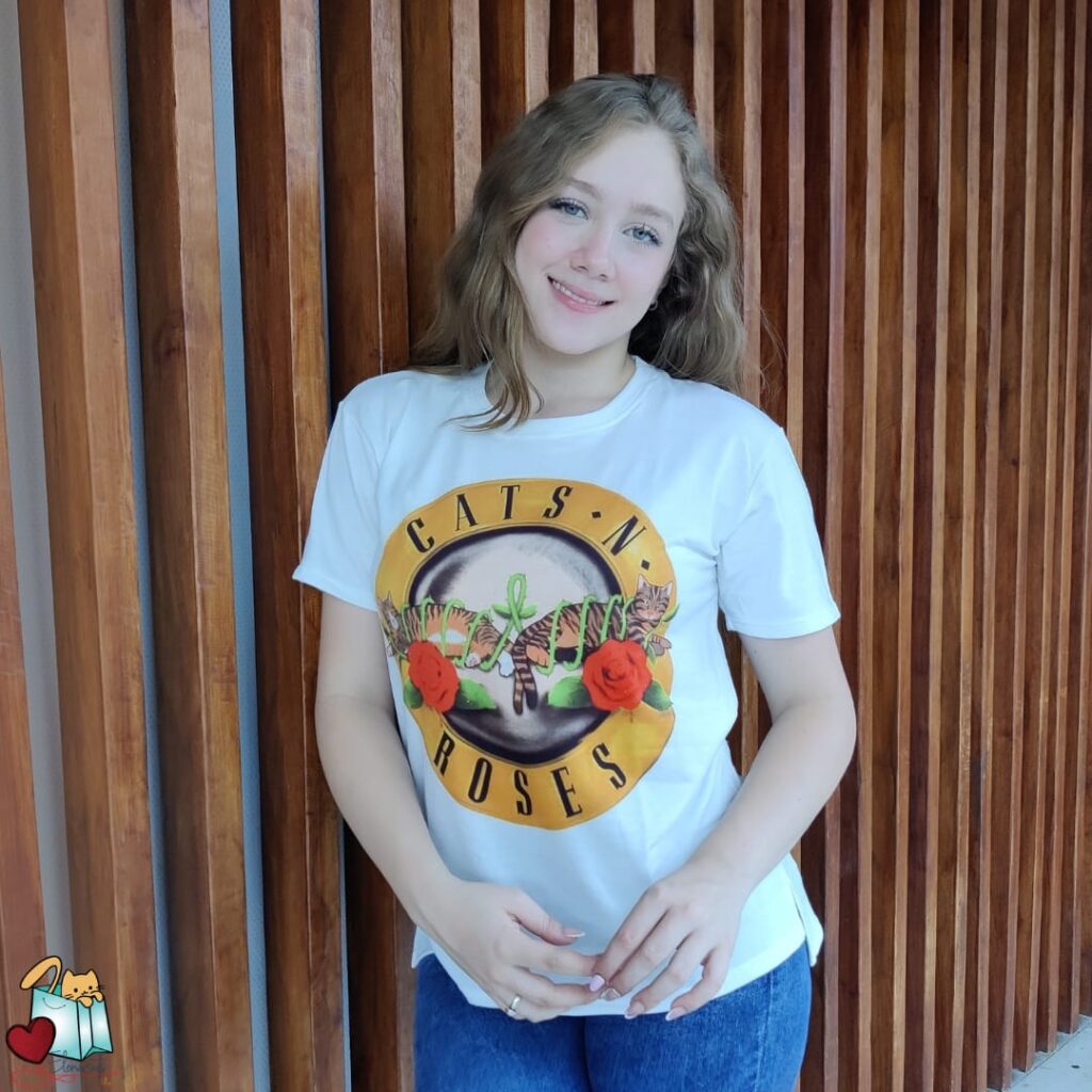 Camiseta De Mujer Cats And Roses