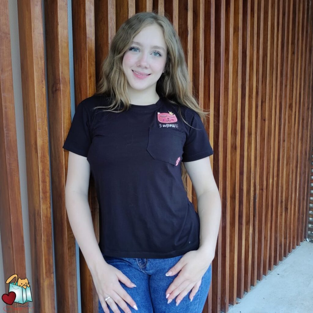Camiseta Gata Princesa Bordada