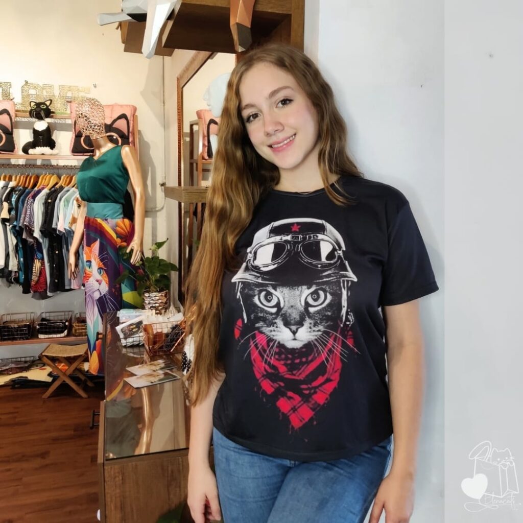 Camiseta Gato Con Casco Oulet