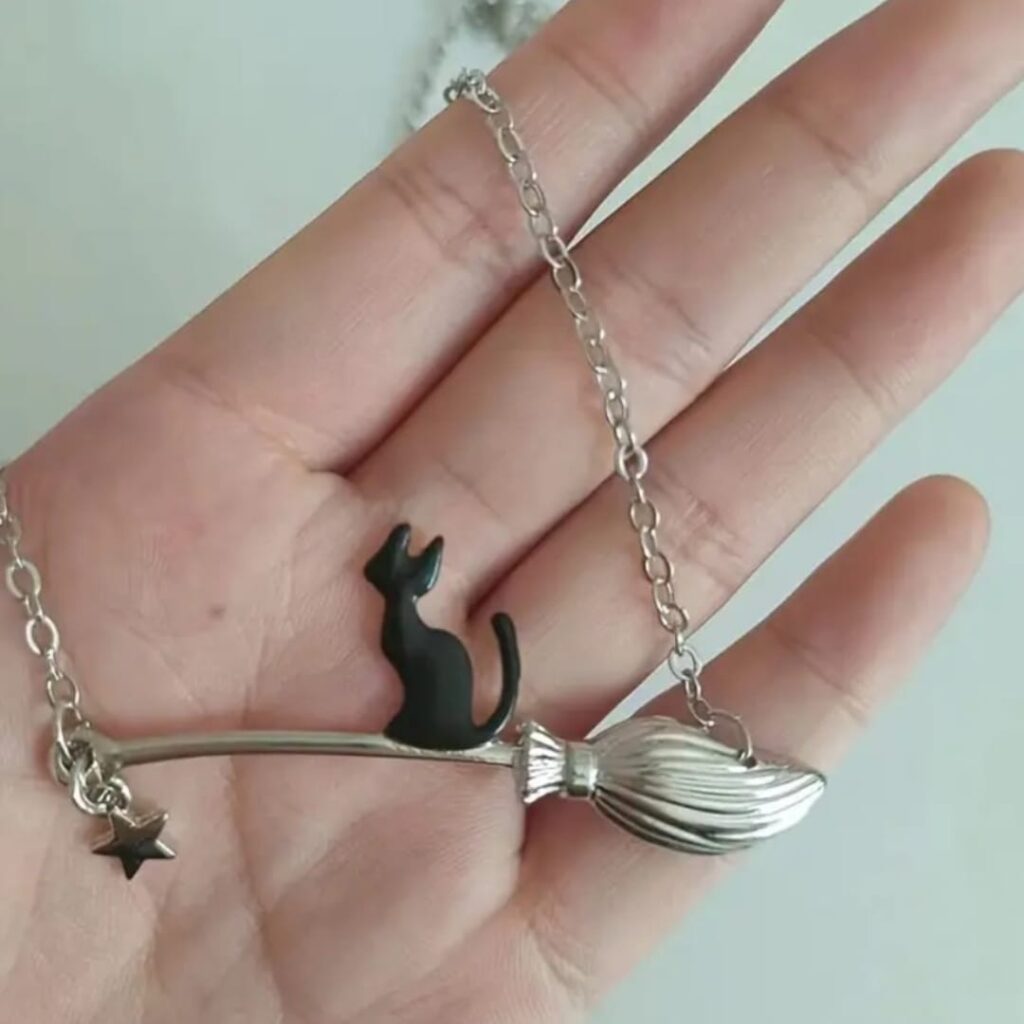 Collar Gato Brujita