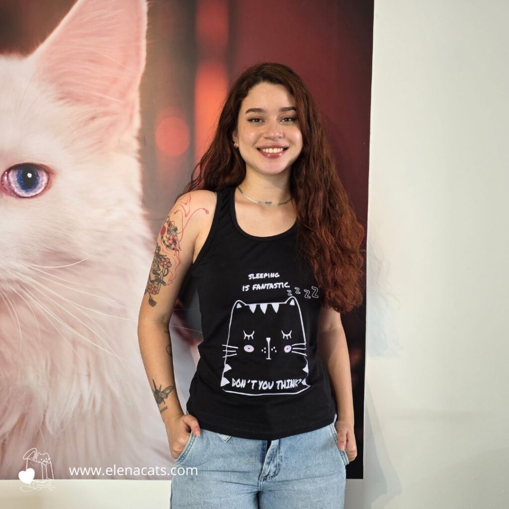 Camiseta para mujer con diseño de gato