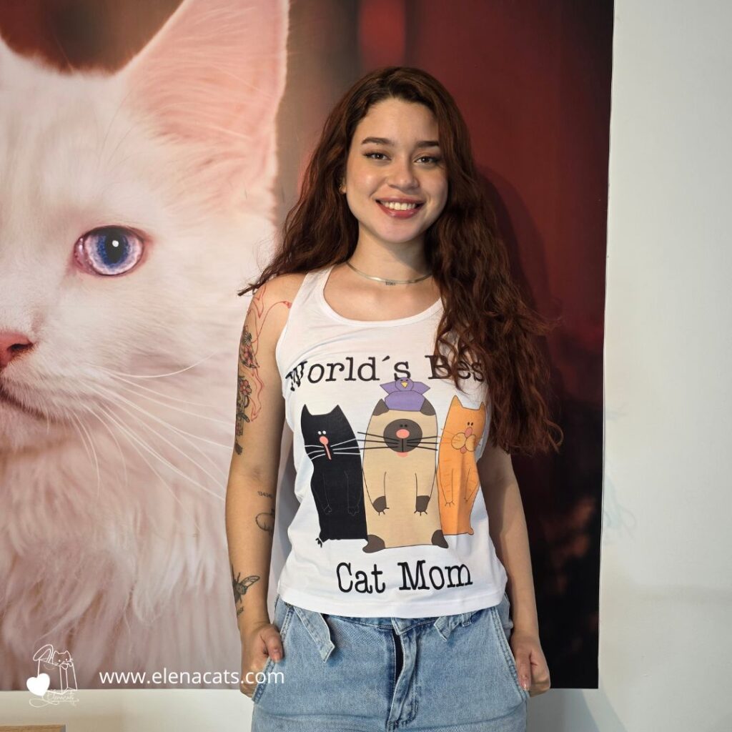 Camiseta para mujer familia de gatos
